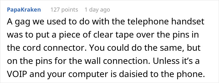 “I Unplugged My Phone”: Office Worker Fed Up After Answering Calls For A Colleague For 2 Years “I Unplugged My Phone”: Office Worker Fed Up After Answering Calls For A Colleague For 2 Years