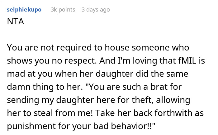 Sister Eats Couple's Wedding Cake Samples, Gets Kicked Out Of Their Home Sister Eats Couple's Wedding Cake Samples, Gets Kicked Out Of Their Home