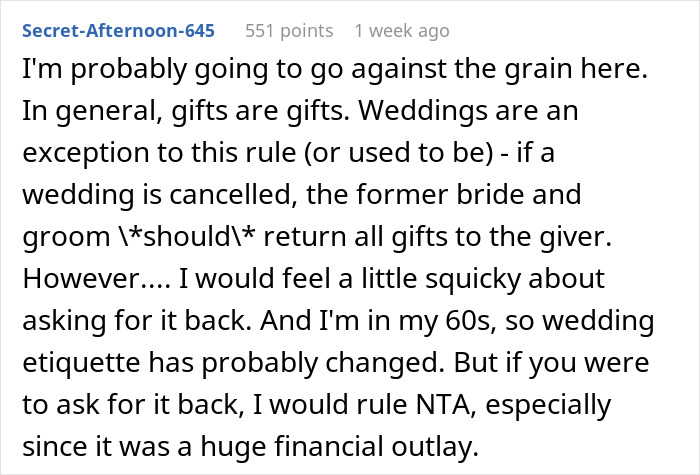 “She Was Ugly Crying”: Woman Wants To Get Her $4,500 Wedding Gift Back After Friend’s Breakup