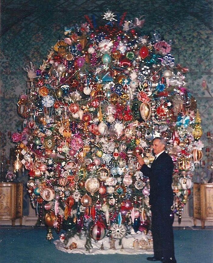 Harold Lloyd's Iconic Christmas Tree