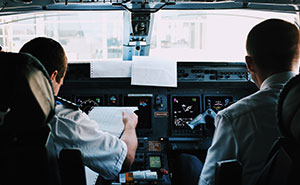 30 People Who Work In The Aviation Industry Share The Craziest Things They Have Seen