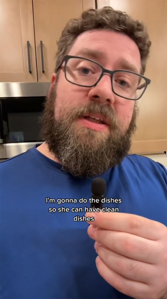 Guy Goes Viral For Reducing Wife’s Mental Load, Internet Demands Husbandry Classes Immediately Guy Goes Viral For Reducing Wife’s Mental Load, Internet Demands Husbandry Classes Immediately