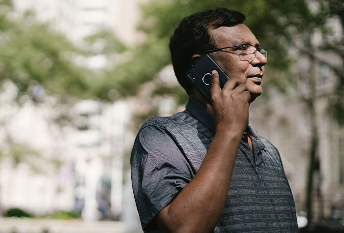 Daughter Is Done With Father Hanging Up The Phone, Lets His Electricity Be Cut Off As Revenge Daughter Is Done With Father Hanging Up The Phone, Lets His Electricity Be Cut Off As Revenge