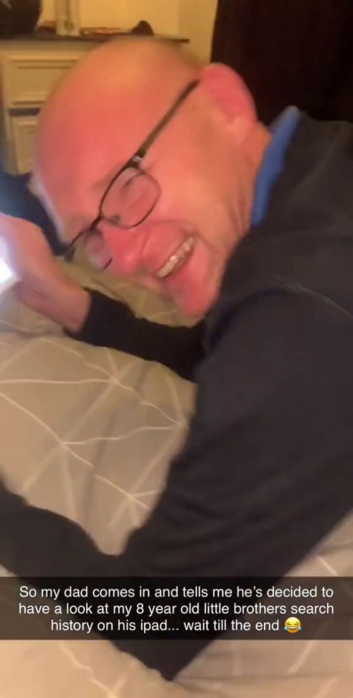 Dad And Netizens Are Collectively Mortified After Scrolling Through 8YO’s Internet Browsing History Dad And Netizens Are Collectively Mortified After Scrolling Through 8YO’s Internet Browsing History