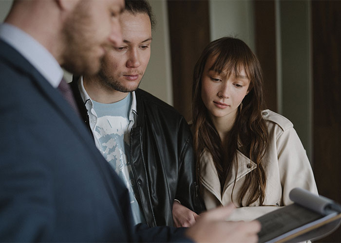 Landlord Calls The Police On Ex-Tenant For Taking Washer And Dryer He Bought Himself Landlord Calls The Police On Ex-Tenant For Taking Washer And Dryer He Bought Himself