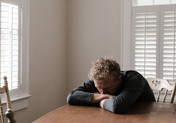 “I've Felt Sick”: Guy Asks For Advice After Discovering His GF Had A Family And Kept It Secret “I've Felt Sick”: Guy Asks For Advice After Discovering His GF Had A Family And Kept It Secret