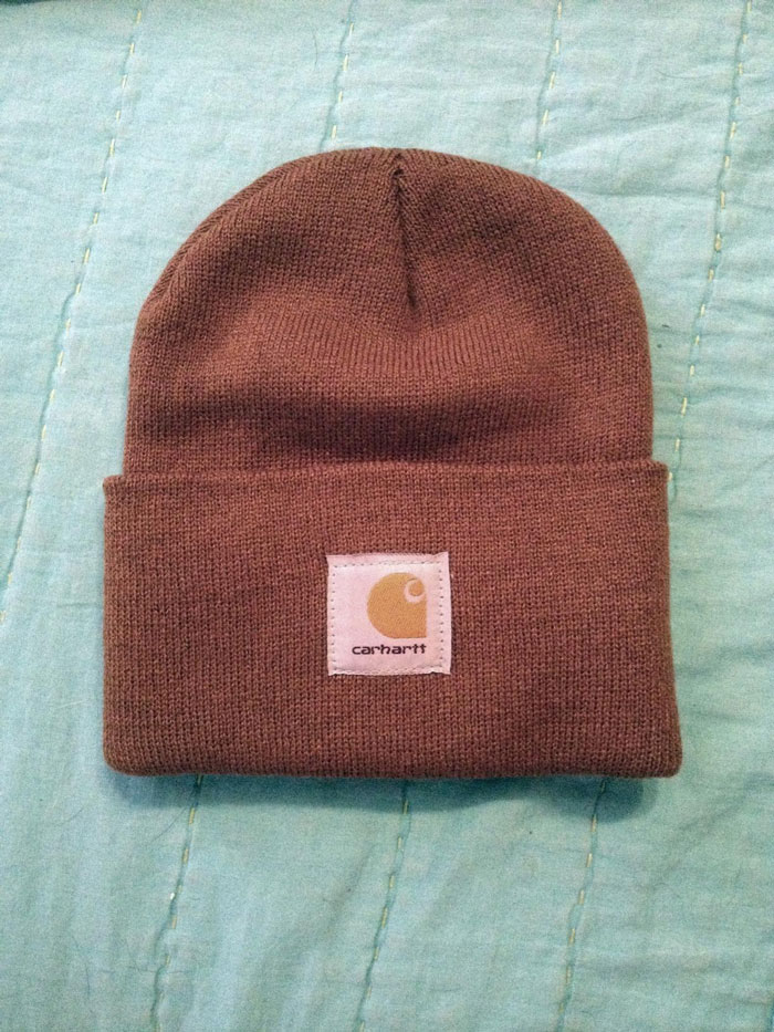 Carhartt Men's Knit Cuffed Beanie: That'll keep their head warm in a classic, rugged style, because nothing says 'functional and fashionable' like a time-tested piece from Carhartt. Perfect for anyone who’s all about that cozy life.