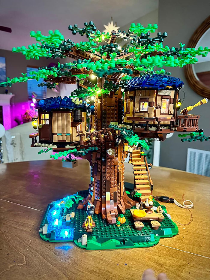 LEGO Ideas Tree House: To make every season unforgettable, a gift that transforms into a summer or fall escape complete with cabins, accessories and precious family memories - something that'll make you the coolest gift-giver ever!