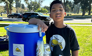 “Make Lemonade”: 9-Year-Old Boy Raises Money To See The World Before Completely Losing Eyesight