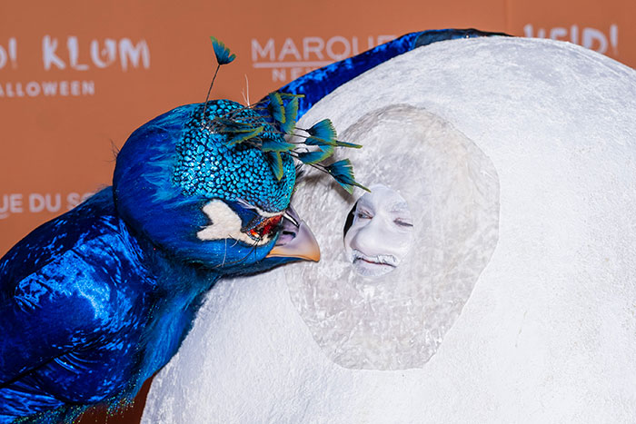 Husband Tom Kaulitz Completely Stole Spotlight From Heidi Klum’s Peacock Costume At Her Epic Halloween Party Husband Tom Kaulitz Completely Stole Spotlight From Heidi Klum’s Peacock Costume At Her Epic Halloween Party