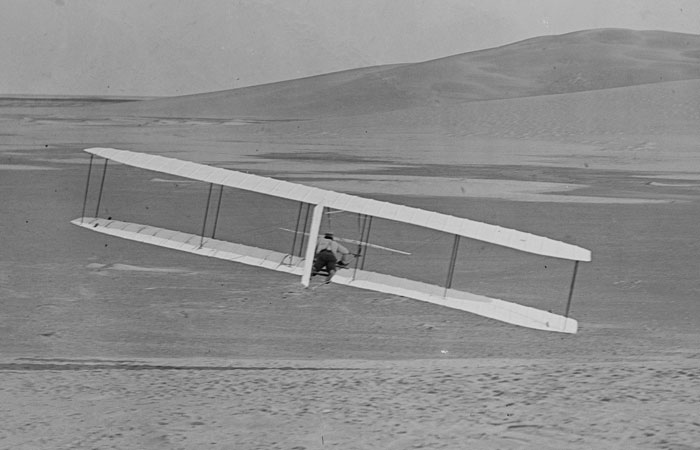 Someone Asks What's An Event In History That's So Ridiculous It Sounds Fake, And 35 People Deliver