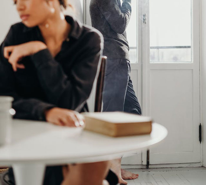 "Might Make Me Attracted To Her": Husband Doesn't Want Wife's BFF In The Delivery Room "Might Make Me Attracted To Her": Husband Doesn't Want Wife's BFF In The Delivery Room