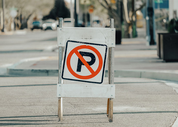 Neighbor Who Thinks He Owns The Street Starts Insulting The Wrong Man's Mother And Soon Regrets It Neighbor Who Thinks He Owns The Street Starts Insulting The Wrong Man's Mother And Soon Regrets It