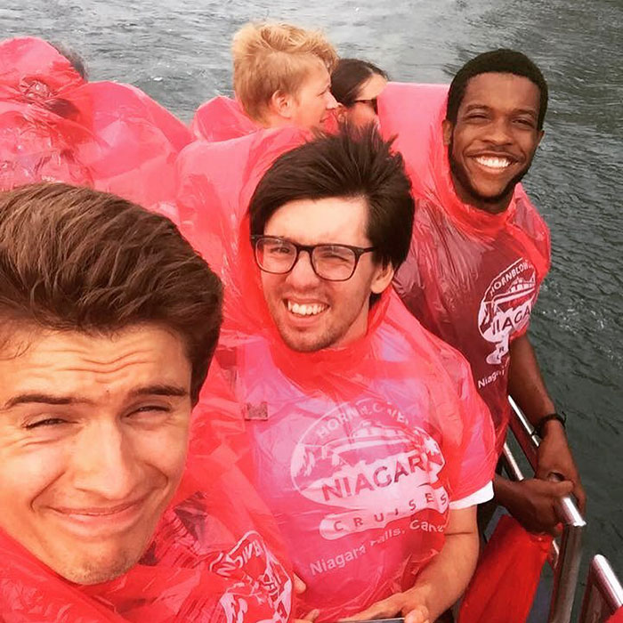 Man Reveals Magic Word You Should Say Instead Of "Cheese" To Be Loved By The Camera Man Reveals Magic Word You Should Say Instead Of "Cheese" To Be Loved By The Camera