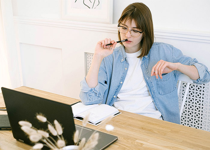 "He Won't Propose To Me": Woman Tells BF She’d Keep Her Last Name, He Says ‘No’ "He Won't Propose To Me": Woman Tells BF She’d Keep Her Last Name, He Says ‘No’