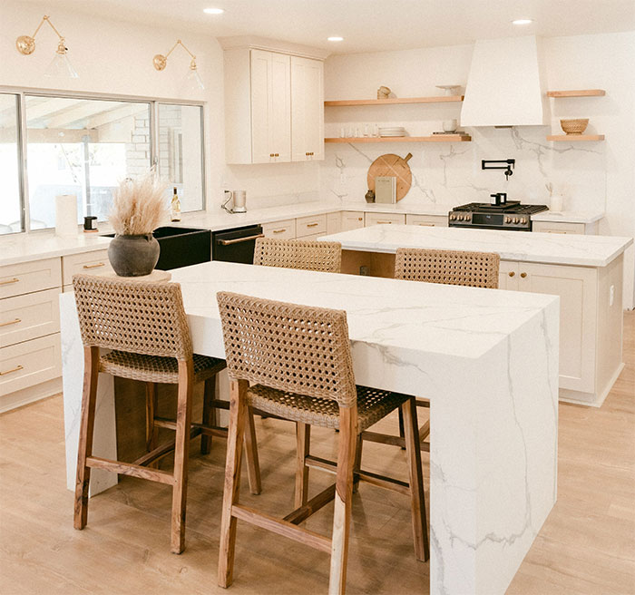 White kitchen with Carrara white marble countertop