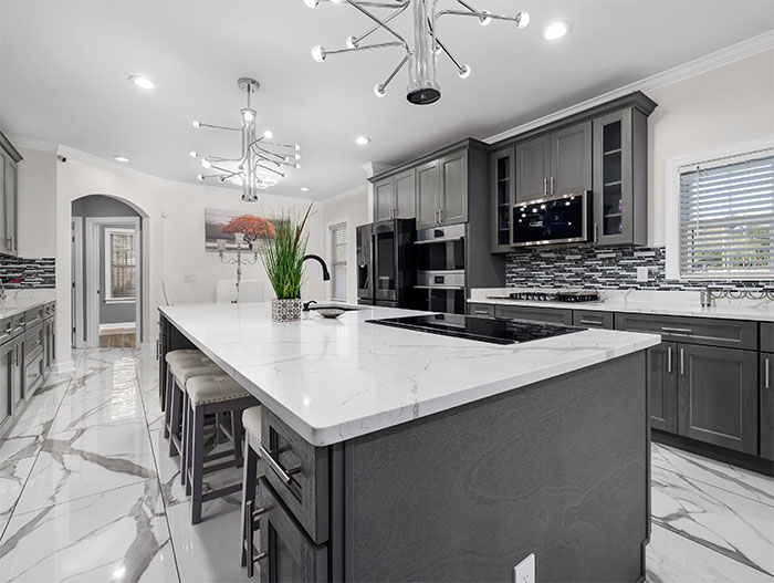Kitchen with Statuario white marble countertop Kitchen with Statuario white marble countertop