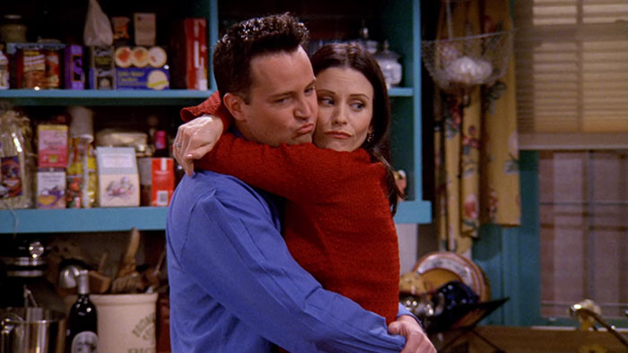 “Friends” Extra Reveals Controversial Cheating Scene That Matthew Perry Refused To Film