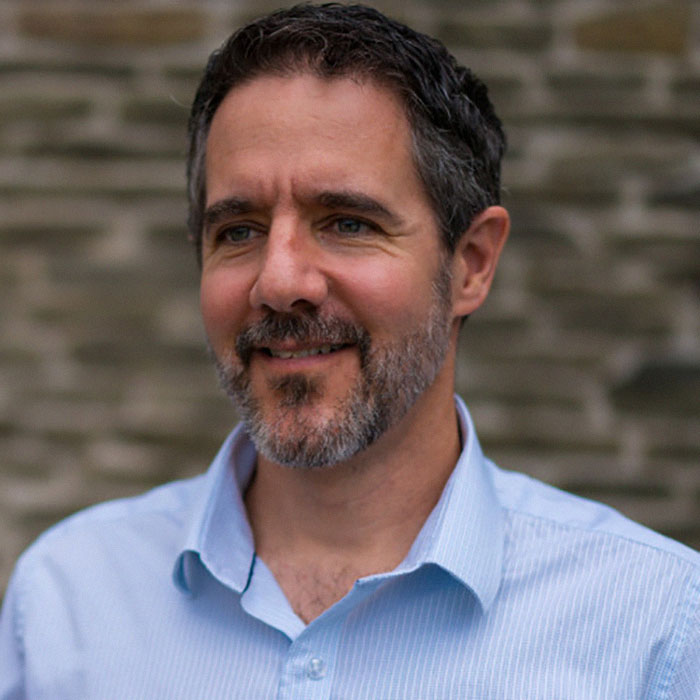 Millionaire Builds 99 “Tiny Homes” In Canada To Reduce Homelessness And “Empower” Residents Millionaire Builds 99 “Tiny Homes” In Canada To Reduce Homelessness And “Empower” Residents