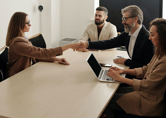 Guy Quits His Job Just To Prove His Manager Is Useless, It Works Wonders Guy Quits His Job Just To Prove His Manager Is Useless, It Works Wonders