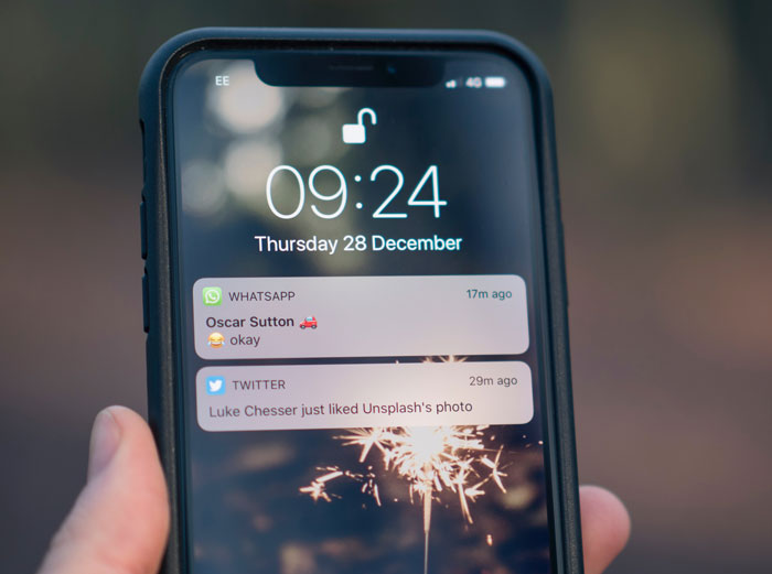 Husband Figures Out Wife Is Cheating During Their Trip, Gets His Revenge On The Long Flight Back Husband Figures Out Wife Is Cheating During Their Trip, Gets His Revenge On The Long Flight Back