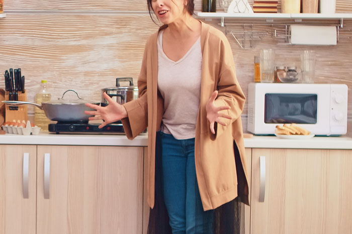 Parent Posts A Delusional Rant On FB After Their Son Eats Instant Noodles, Gets Destroyed Parent Posts A Delusional Rant On FB After Their Son Eats Instant Noodles, Gets Destroyed