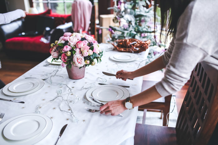 Bride Weeps At Reception As Her Vegetarian Friend Brought Her Own Food When She Wasn’t Catered For