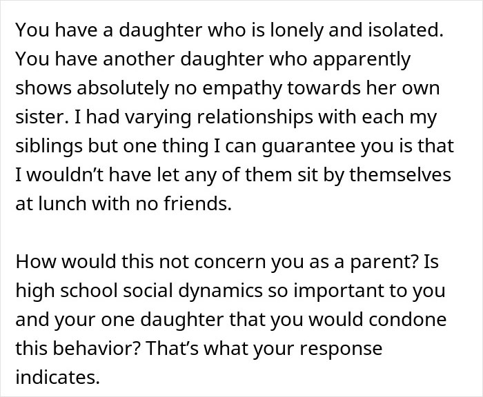 Dad Demands Daughter Invite Friendless Sister To Sit With Her At “Popular” Table, Mom Intervenes Dad Demands Daughter Invite Friendless Sister To Sit With Her At “Popular” Table, Mom Intervenes
