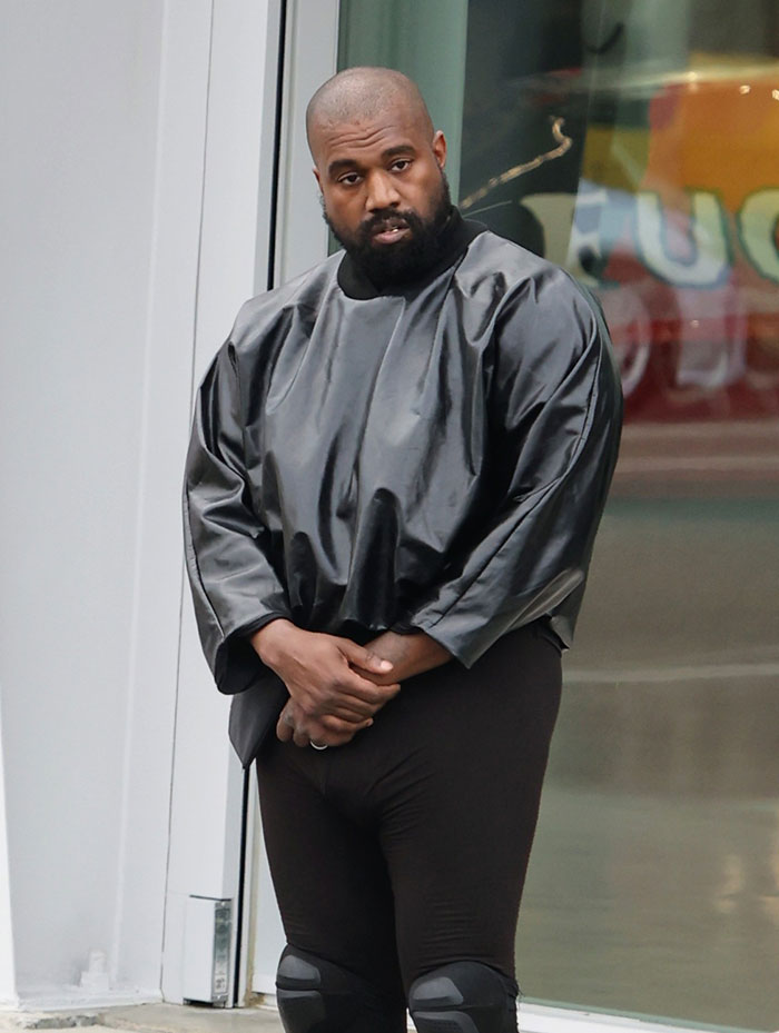 Kanye West Slammed For Selling $200 Sock “Shoes” That Only Come In Three Sizes Kanye West Slammed For Selling $200 Sock “Shoes” That Only Come In Three Sizes