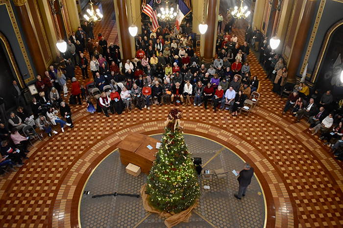 “Sick And Disgusting”: People React To Satanic Altar Put Up At Iowa State Capitol “Sick And Disgusting”: People React To Satanic Altar Put Up At Iowa State Capitol
