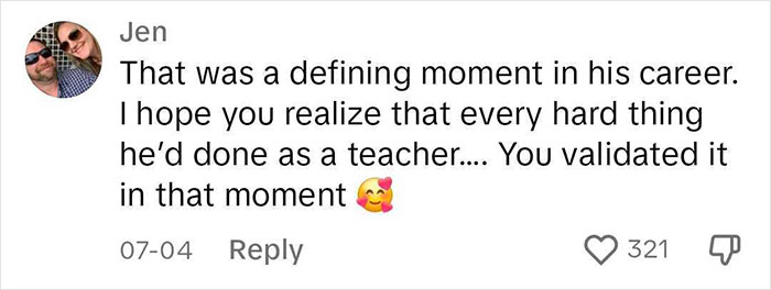 Comment discussing meaningful notes from teachers, highlighting their impact on students. Comment discussing meaningful notes from teachers, highlighting their impact on students.