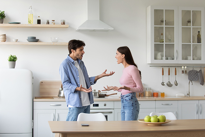 Husband Uses Essential Oil Instead Of Actual Peppermint In Wife’s Gift, She Has A Panic Attack Husband Uses Essential Oil Instead Of Actual Peppermint In Wife’s Gift, She Has A Panic Attack