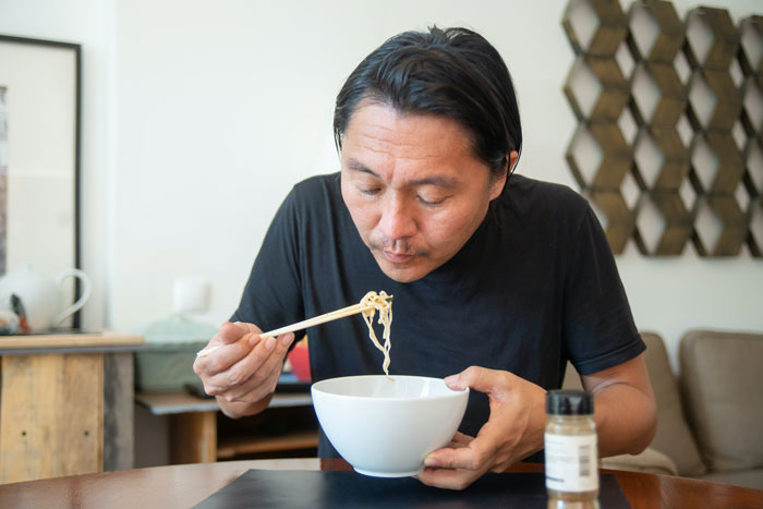 Stepdad Eats All Of 12 Y.O.’s Imported Noodles Without Permission To Make A Point, Mom Loses It Stepdad Eats All Of 12 Y.O.’s Imported Noodles Without Permission To Make A Point, Mom Loses It