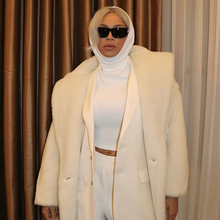 Beyoncé Stuns Fans With Close-Up Shot Amid Criticism For “Going White” Beyoncé Stuns Fans With Close-Up Shot Amid Criticism For “Going White”