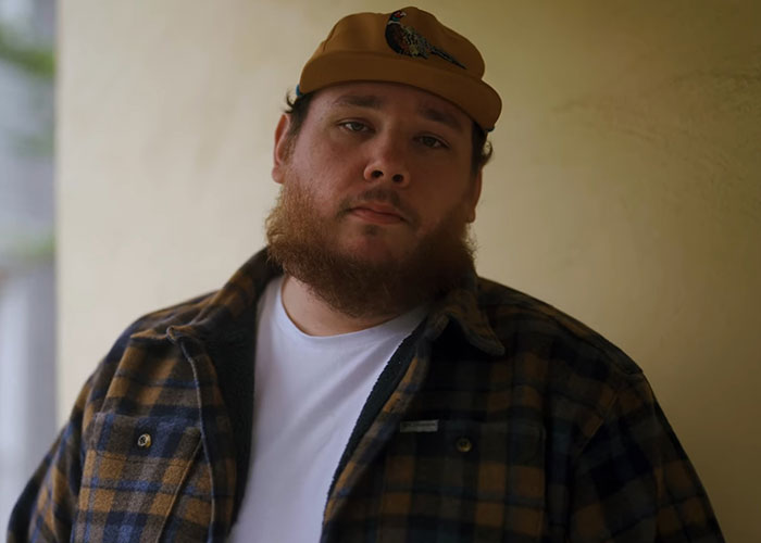 Luke Combs “Sick To His Stomach” Upon Unknowingly Winning $250k Lawsuit Against Sick Fan Luke Combs “Sick To His Stomach” Upon Unknowingly Winning $250k Lawsuit Against Sick Fan