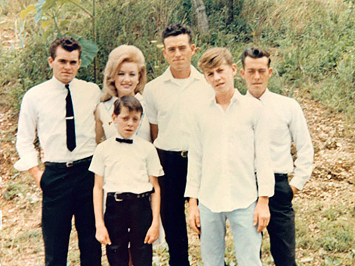 Dolly Parton Reveals Compelling Reasons For Choosing A Child-Free Life, And Her Perspective Makes Sense Dolly Parton Reveals Compelling Reasons For Choosing A Child-Free Life, And Her Perspective Makes Sense