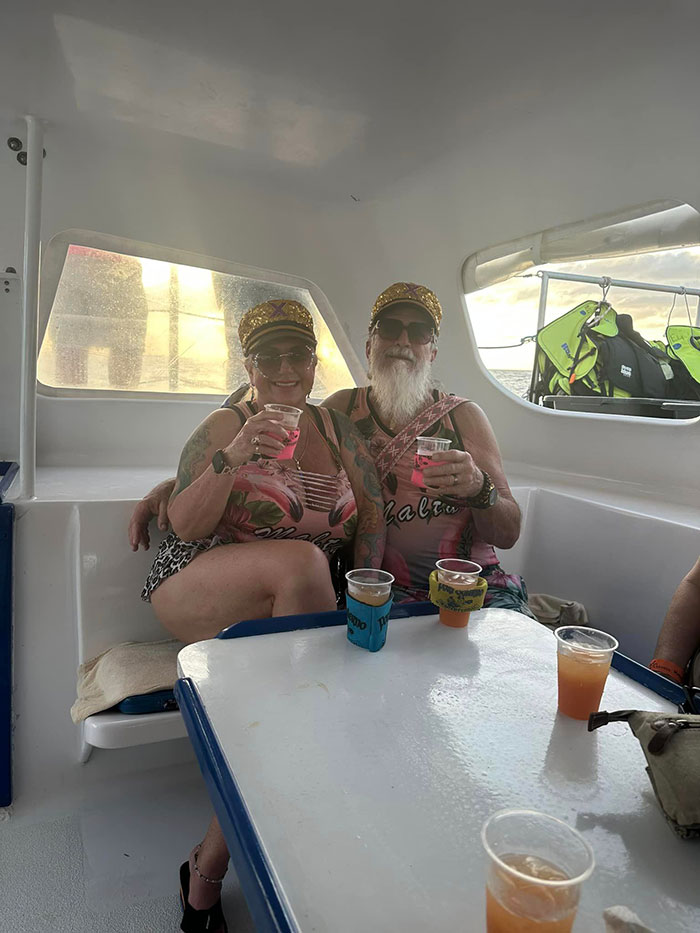 “Don’t Blame Them”: Couple Sells Everything To Live On Cruise Ships For The Rest Of Their Lives “Don’t Blame Them”: Couple Sells Everything To Live On Cruise Ships For The Rest Of Their Lives