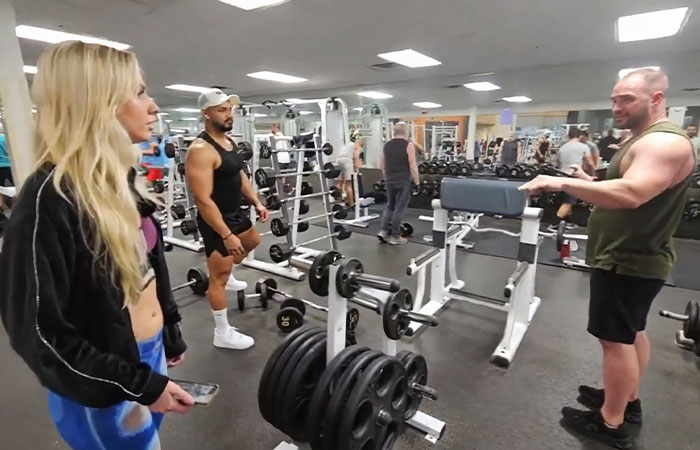 Woman’s “Social Experiment” To Wear “Painted Pants” At The Gym Completely Backfires