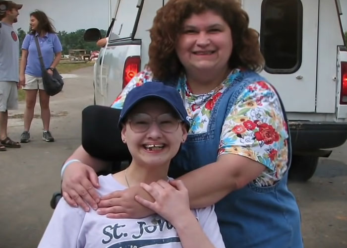 Gypsy Rose Blanchard Released From Prison, Admits Mother “Didn’t Deserve” Being Murdered Gypsy Rose Blanchard Released From Prison, Admits Mother “Didn’t Deserve” Being Murdered