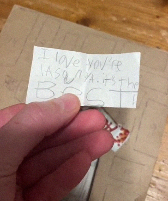 "Maybe I Do Want Kids": People Are Awww-ing Over This 10 Y.O. Who Made An Advent Calendar For His Mom "Maybe I Do Want Kids": People Are Awww-ing Over This 10 Y.O. Who Made An Advent Calendar For His Mom