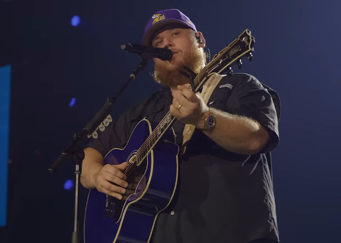 Luke Combs “Sick To His Stomach” Upon Unknowingly Winning $250k Lawsuit Against Sick Fan Luke Combs “Sick To His Stomach” Upon Unknowingly Winning $250k Lawsuit Against Sick Fan