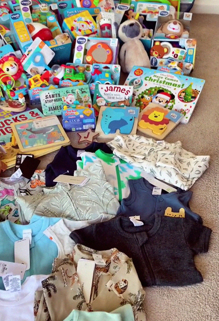 Mom Shares What Her Only Child Got For Their First Christmas, Splits The Internet