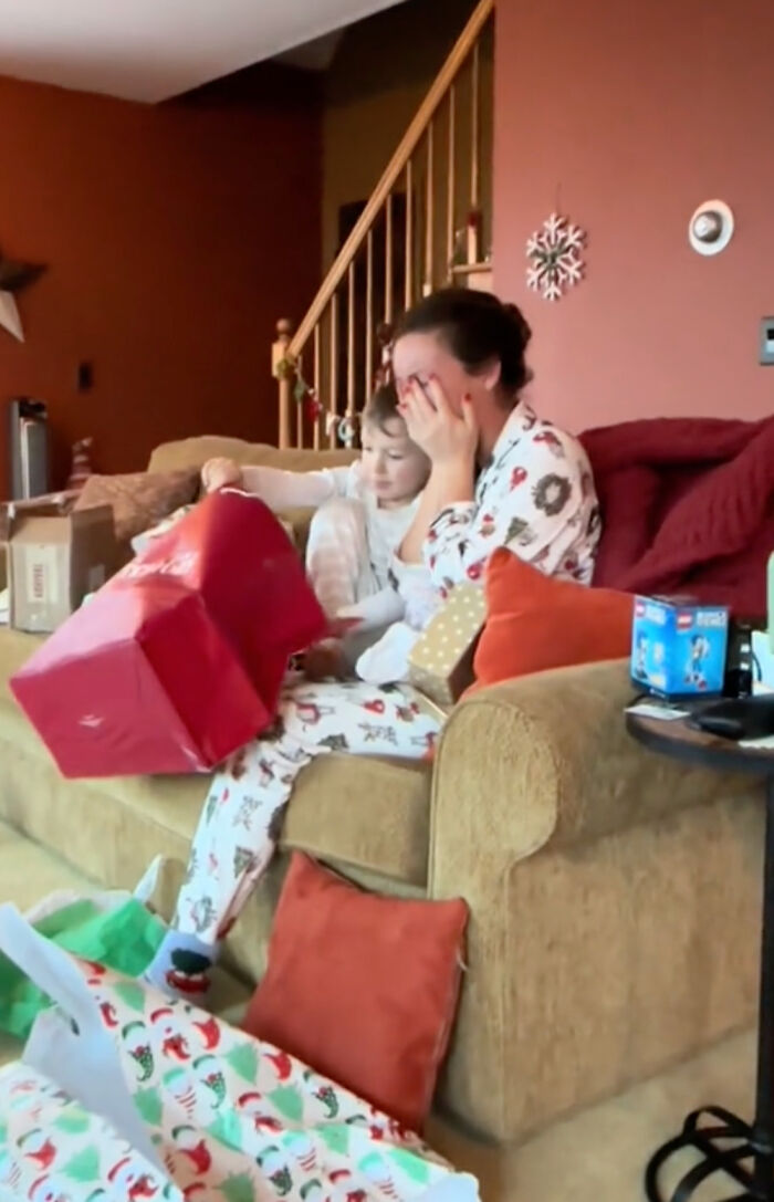 8-Year-Old Was Sad His Mom Lost Her Favorite Doll So He Gave It To Her For Christmas