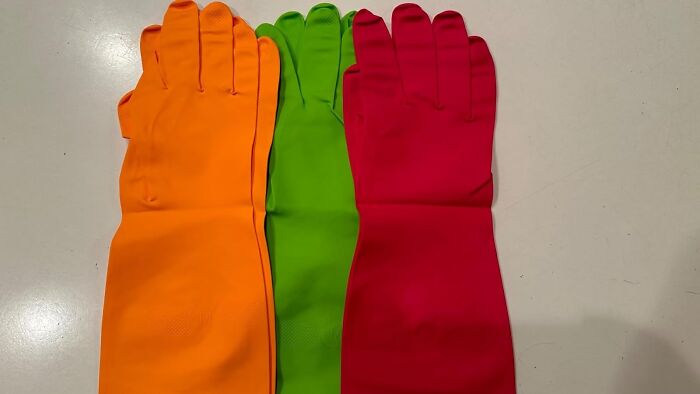 Glove Love For Your Hands: Snag A Pack Of Reusable Cleaning Gloves – Latex Free & Ready To Tackle The Grime Without The Crime!