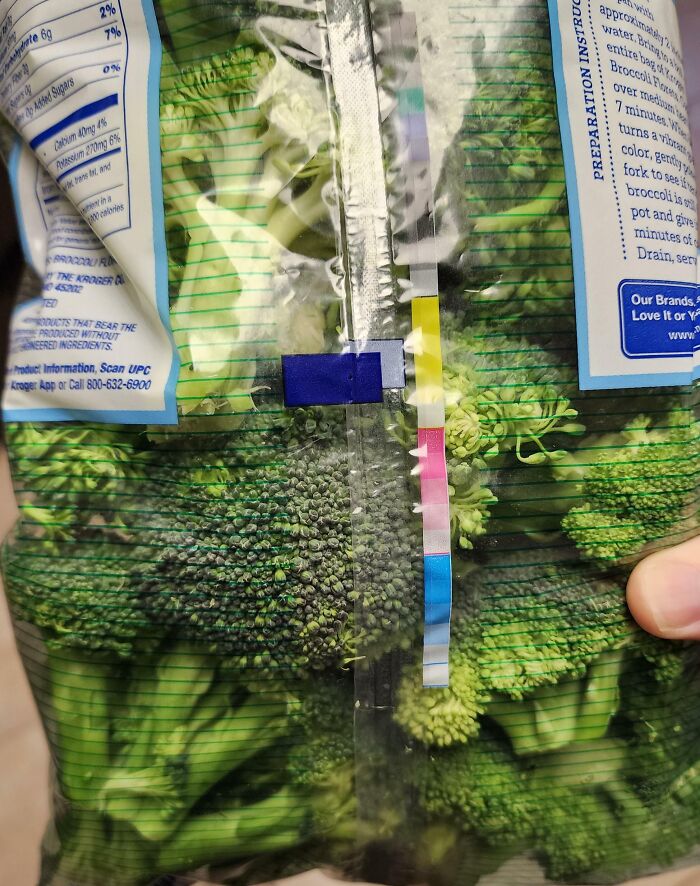 Este embalaje usa una ilusión óptica para que las verduras parezcan más verdes