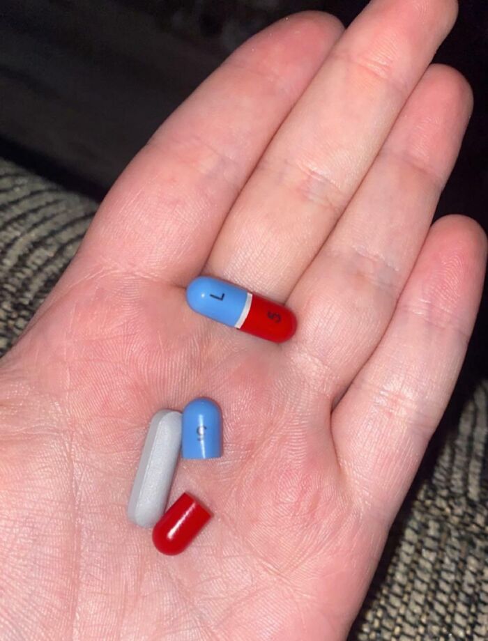 My Walgreens Brand Tylenol Capsule Is Just A Pill With A Removable Shell On Either Side