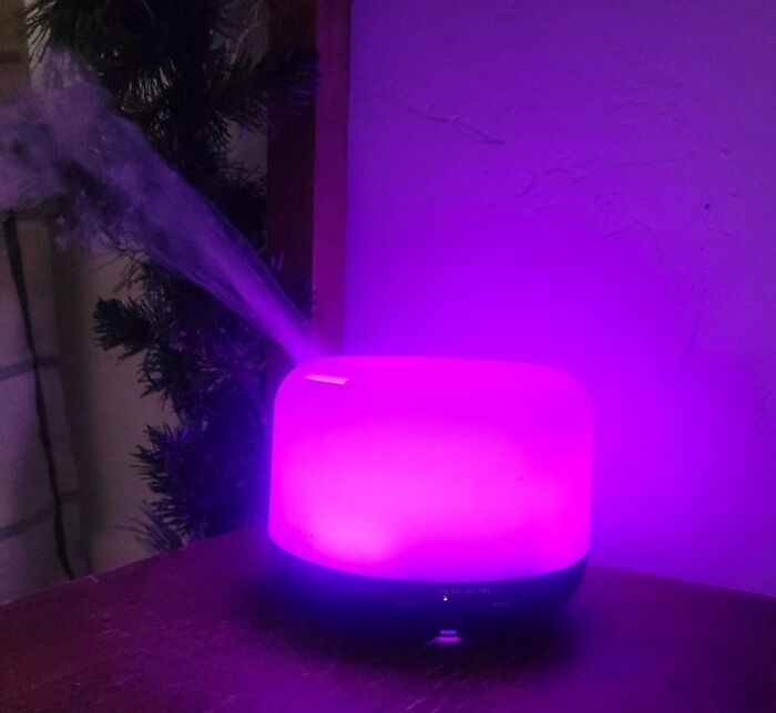 Scentsational Control: The Premium Essential Oil Diffuser - Let Your Girlfriend Craft Her Mood From The Coziness Of Her Couch