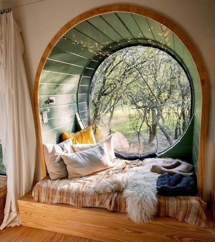 Reading And Sleeping Nook