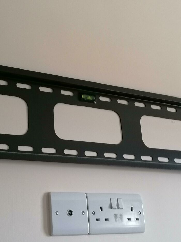 My TV Mount Has A Spirit Level In It