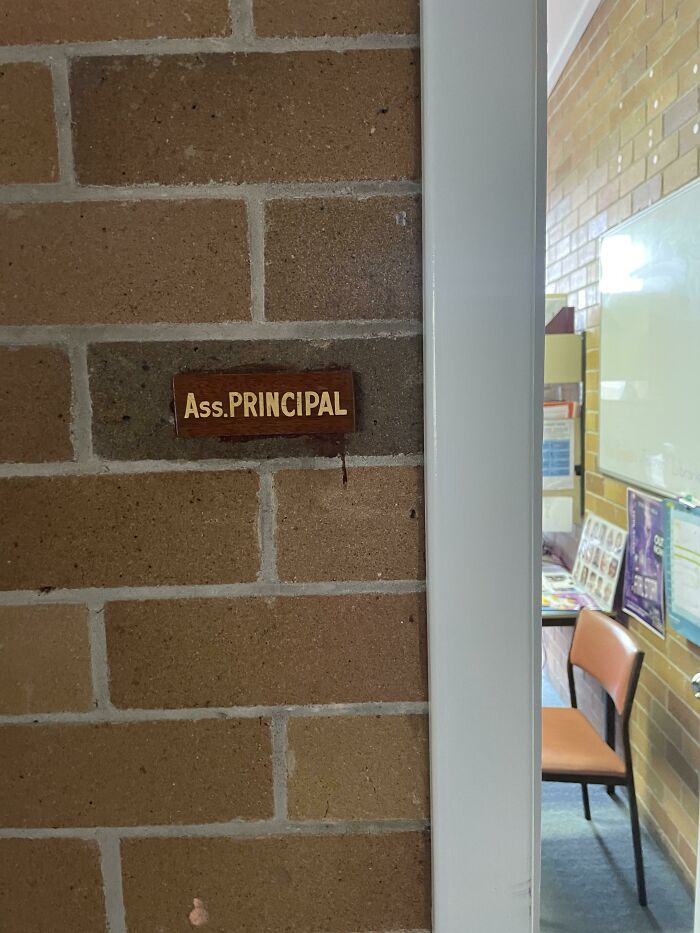 To Make A Nice Assistant Principal Sign